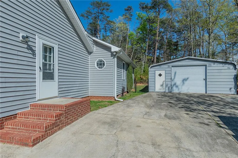 148 Odle Lane Eden, NC 27288