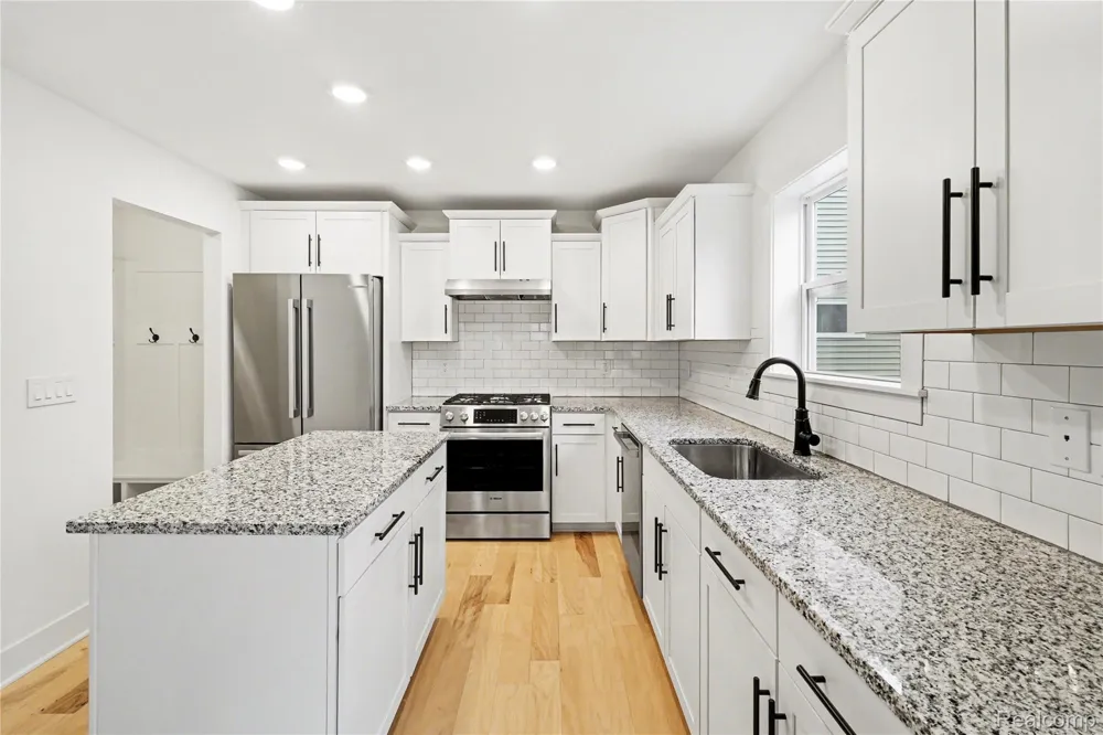 7294 River Rock Drive Davison Township, MI 48423