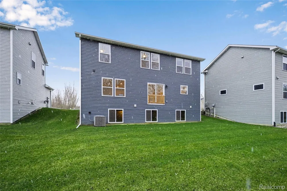 7294 River Rock Drive Davison Township, MI 48423
