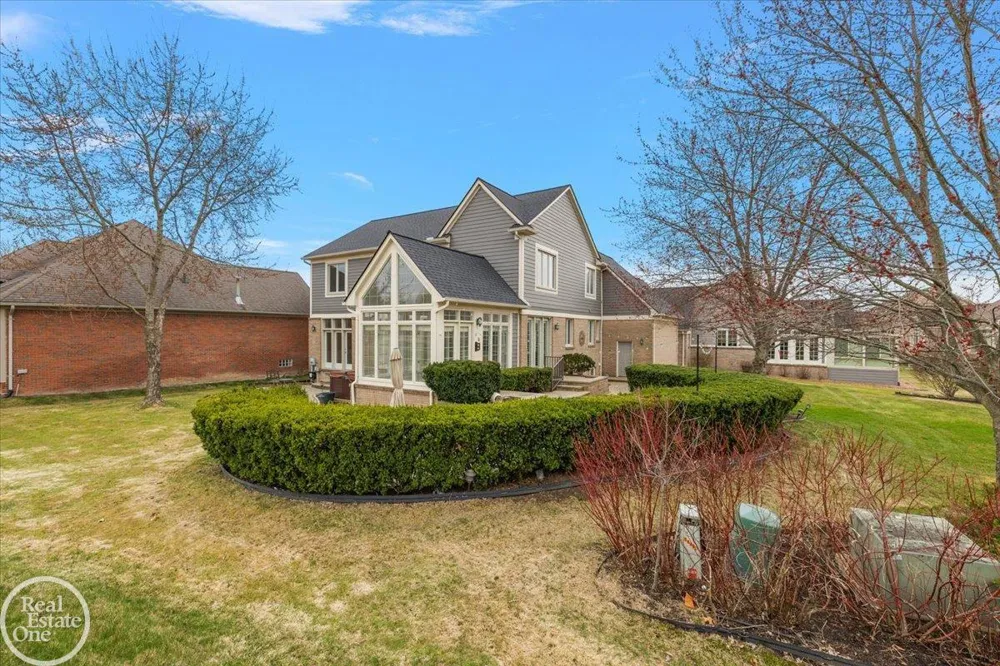 59807 Glacier Ridge N. Drive Washington Township, MI 48094