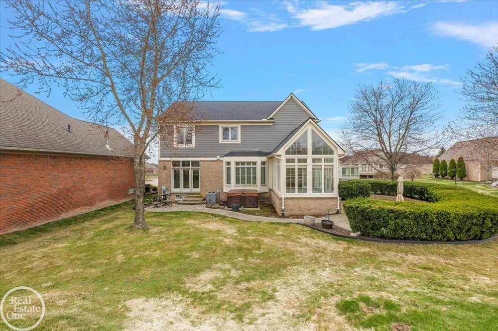 59807 Glacier Ridge N. Drive Washington Township, MI 48094