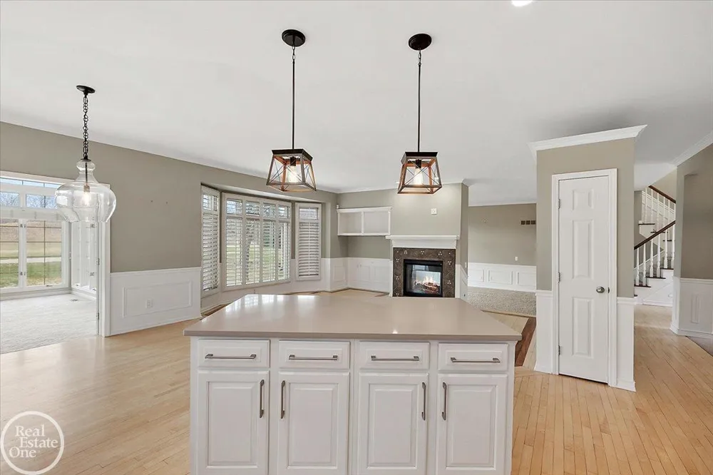 59807 Glacier Ridge N. Drive Washington Township, MI 48094