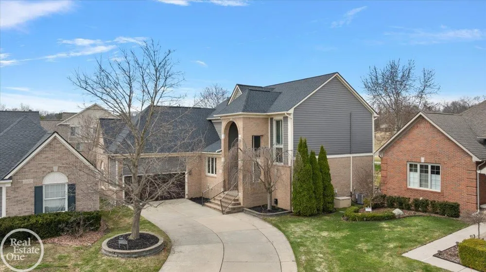 59807 Glacier Ridge N. Drive Washington Township, MI 48094