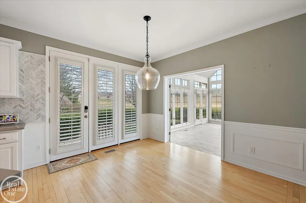 59807 Glacier Ridge N. Drive Washington Township, MI 48094