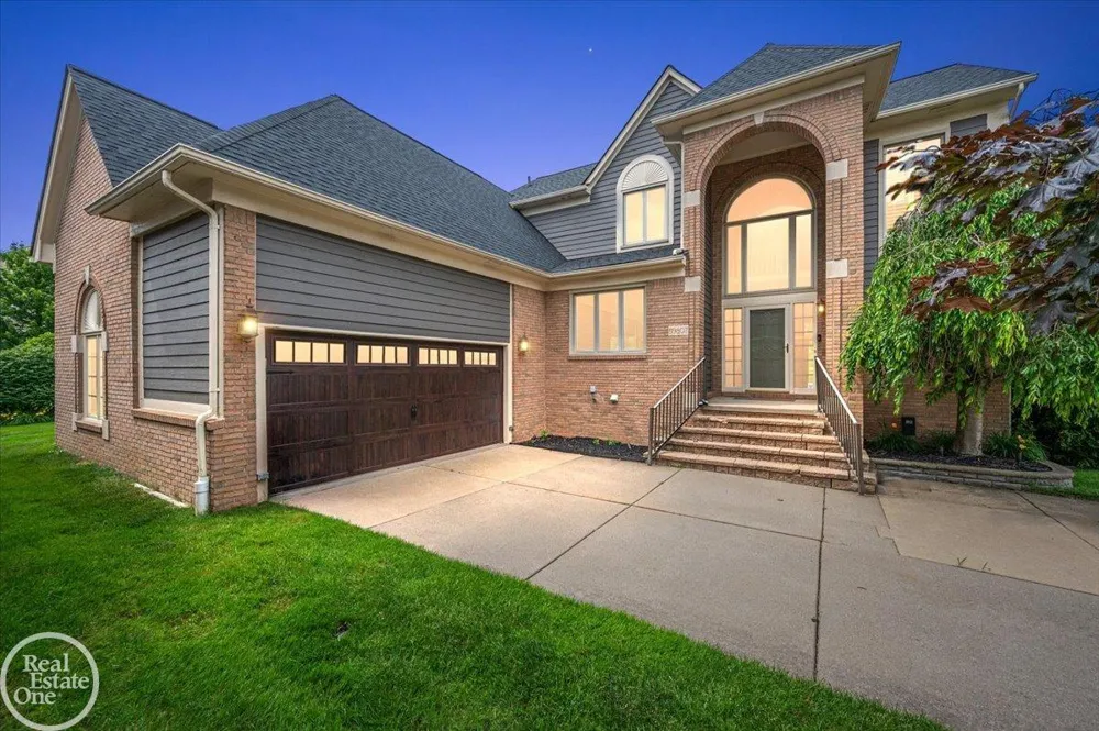 59807 Glacier Ridge N. Drive Washington Township, MI 48094