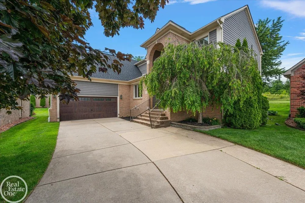 59807 Glacier Ridge N. Drive Washington Township, MI 48094