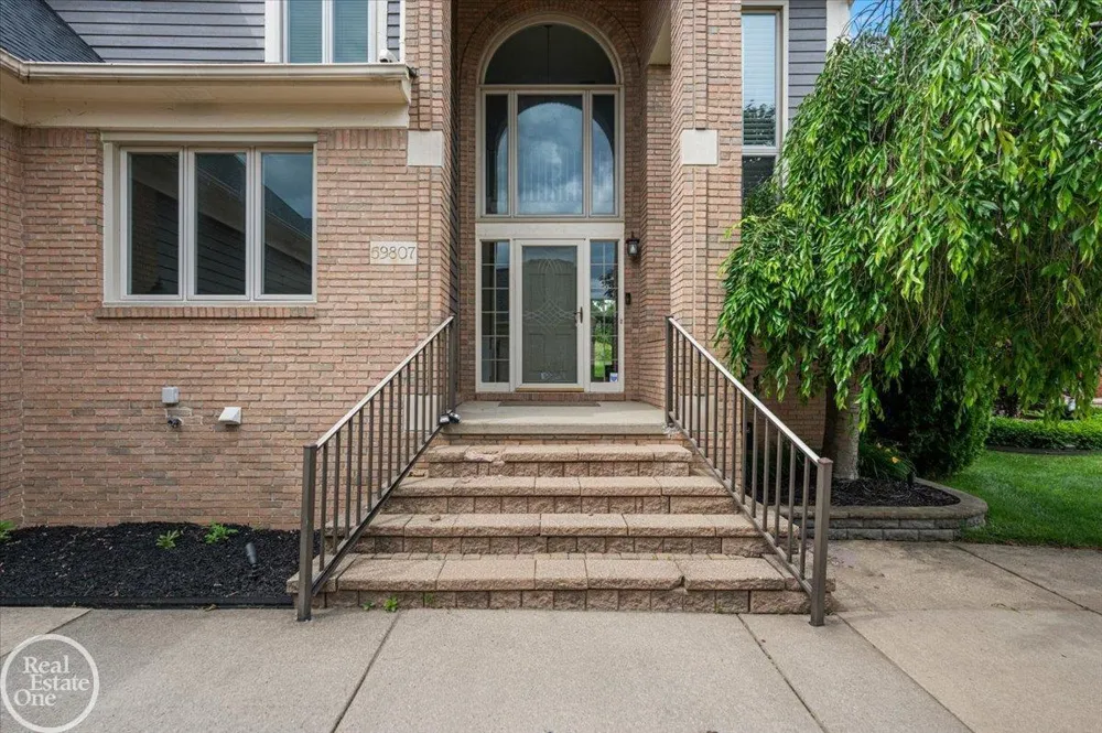 59807 Glacier Ridge N. Drive Washington Township, MI 48094