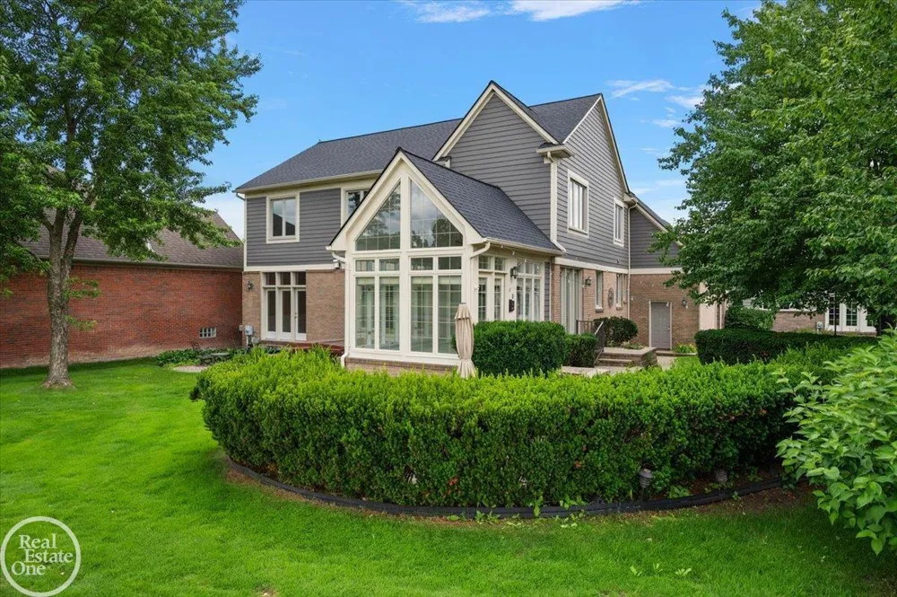 59807 Glacier Ridge N. Drive Washington Township, MI 48094