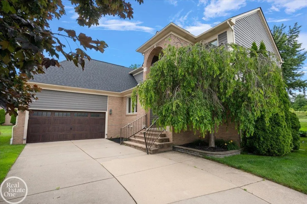59807 Glacier Ridge N. Drive Washington Township, MI 48094