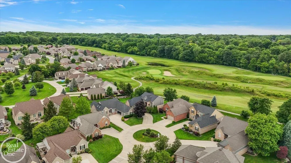 59807 Glacier Ridge N. Drive Washington Township, MI 48094