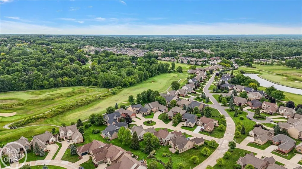 59807 Glacier Ridge N. Drive Washington Township, MI 48094