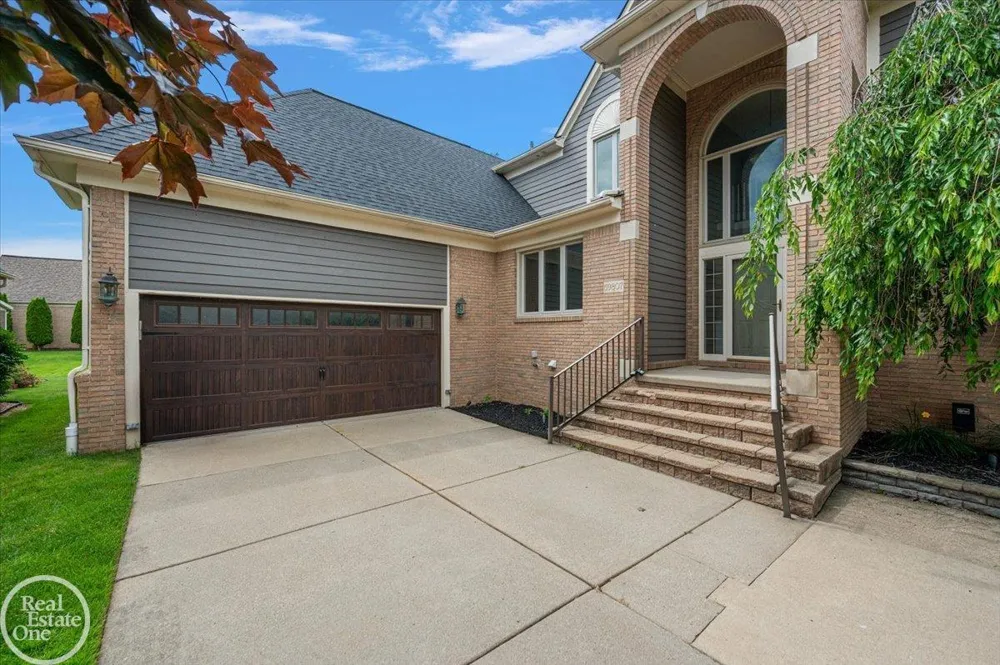 59807 Glacier Ridge N. Drive Washington Township, MI 48094