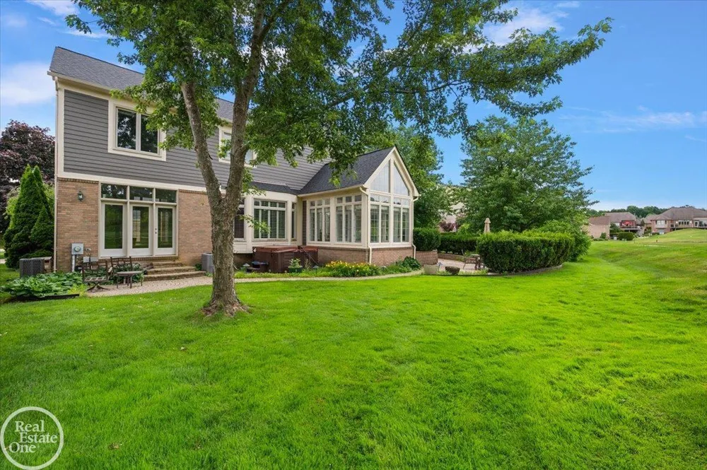 59807 Glacier Ridge N. Drive Washington Township, MI 48094