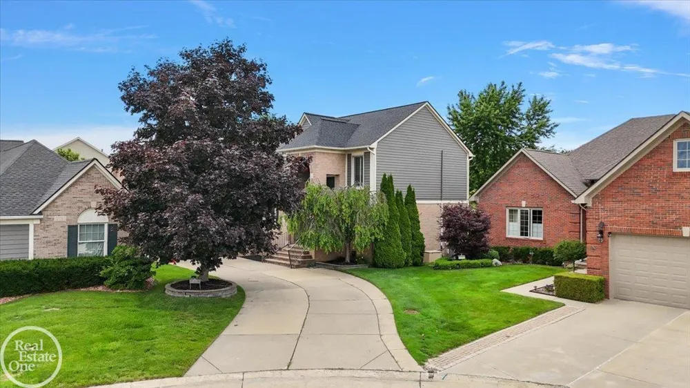 59807 Glacier Ridge N. Drive Washington Township, MI 48094