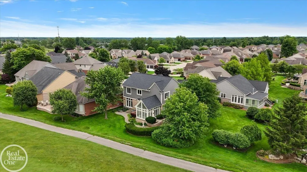 59807 Glacier Ridge N. Drive Washington Township, MI 48094
