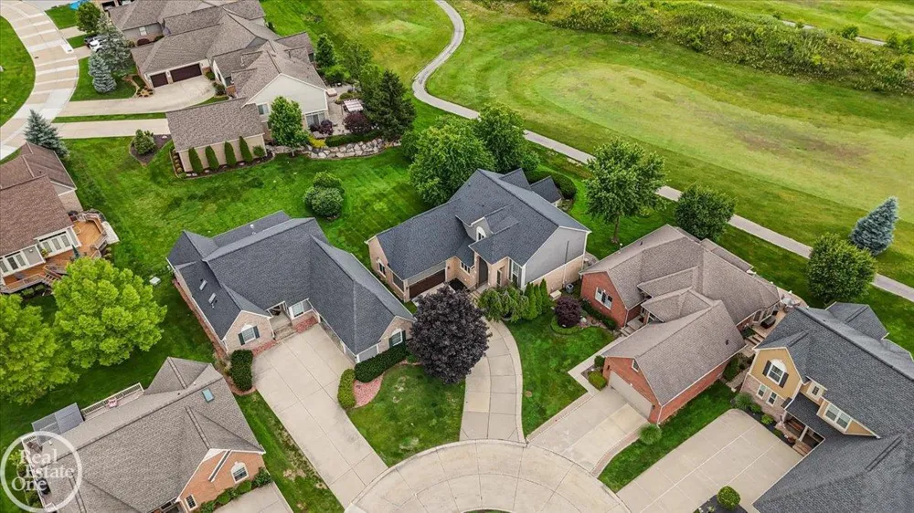 59807 Glacier Ridge N. Drive Washington Township, MI 48094