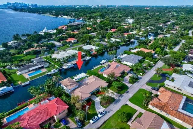 1400 NE 103rd St Miami Shores, FL 33138