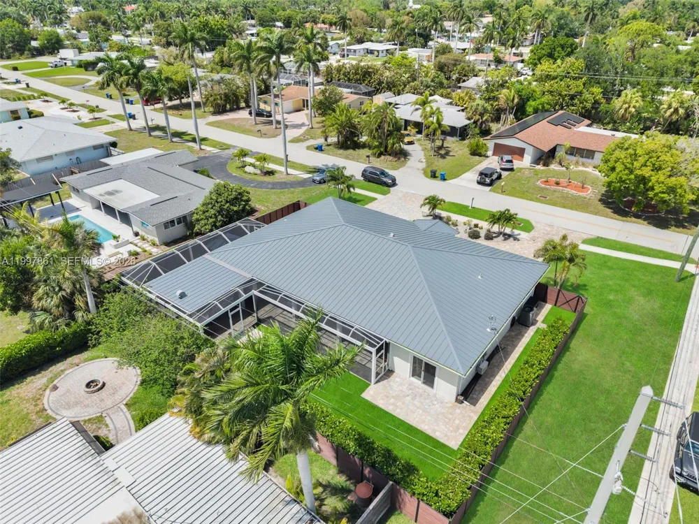 1574 Ricardo Fort Myers, FL 33901