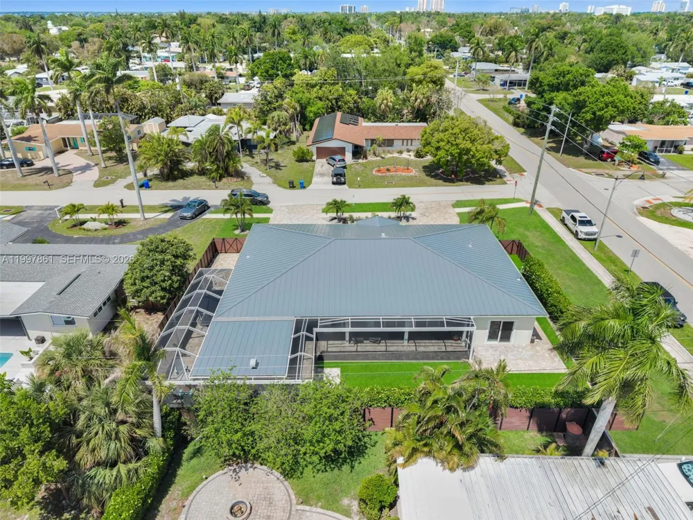 1574 Ricardo Fort Myers, FL 33901