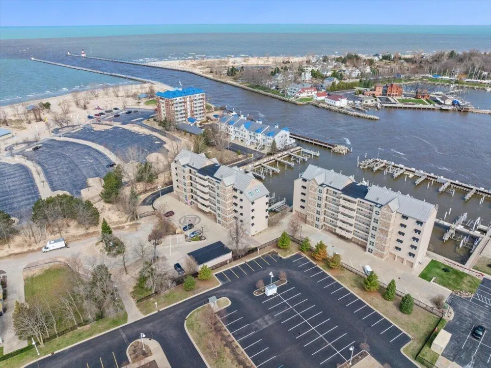 230 Water Street #2 St. Joseph, MI 49085