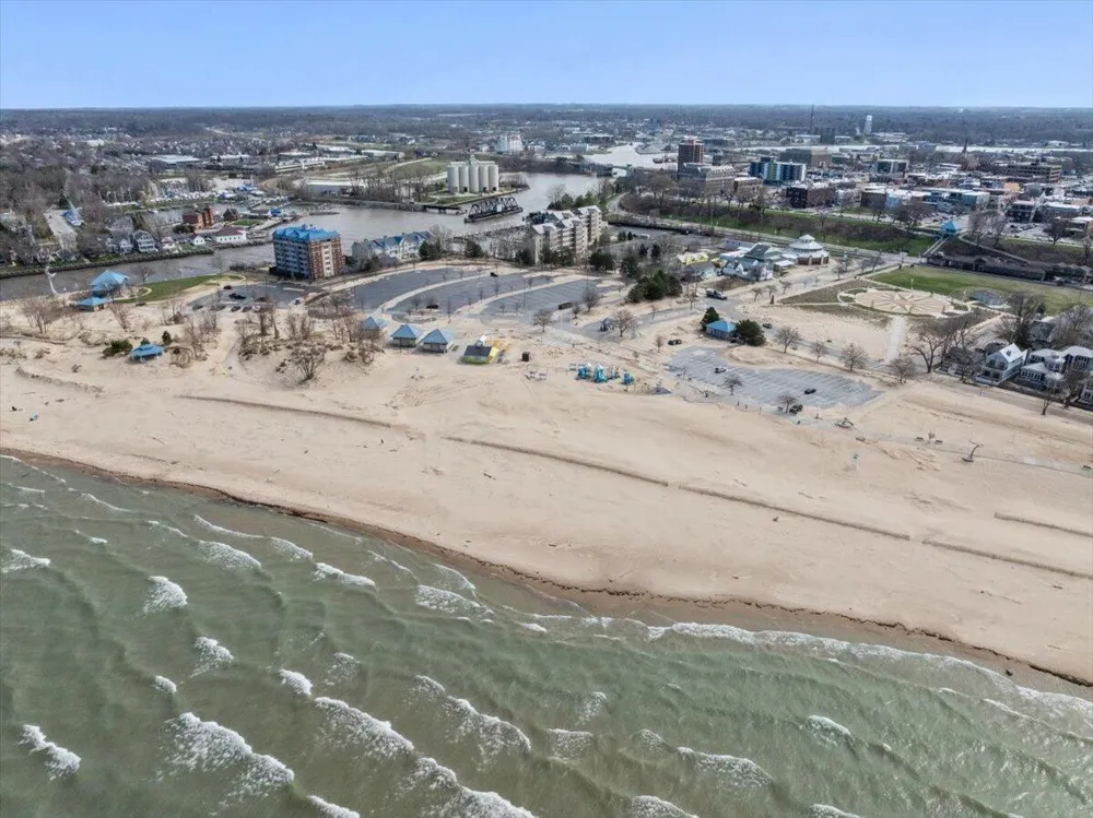 230 Water Street #2 St. Joseph, MI 49085