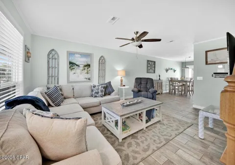 32 Chateau Road