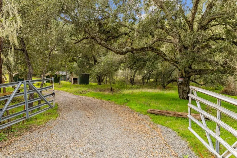28750 Underwood Road Salinas, CA 93908