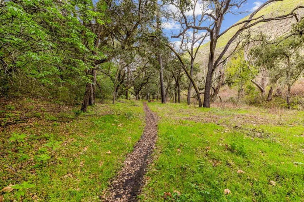 28750 Underwood Road Salinas, CA 93908