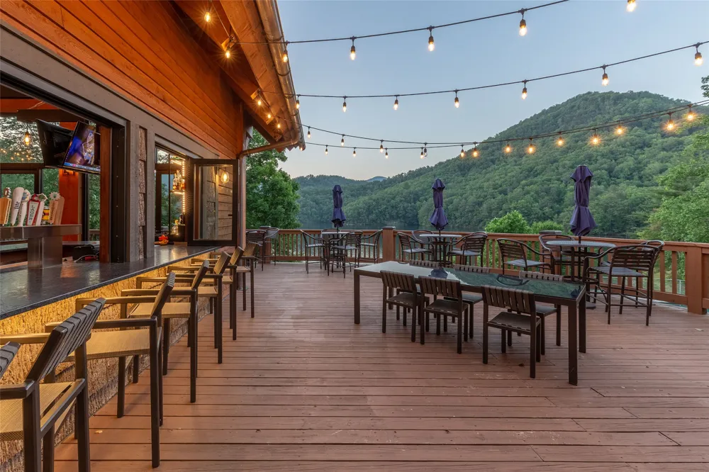 159 Songcatcher Court Tuckasegee, NC 28783