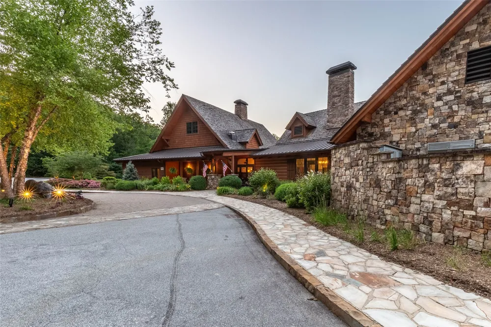 159 Songcatcher Court Tuckasegee, NC 28783