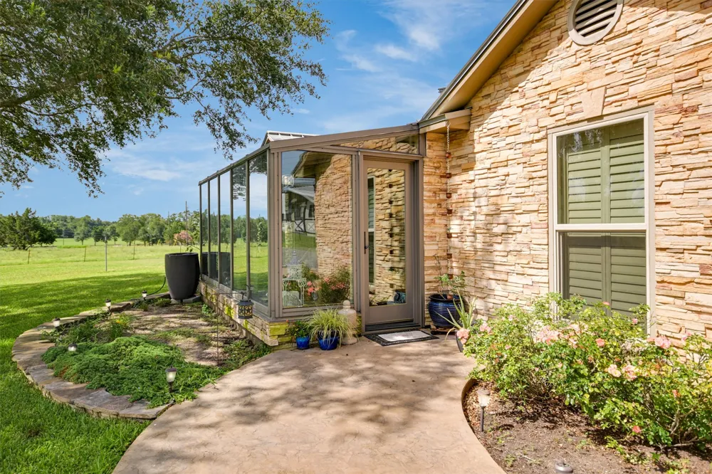 1700 Plum Lane Brenham, TX 77833