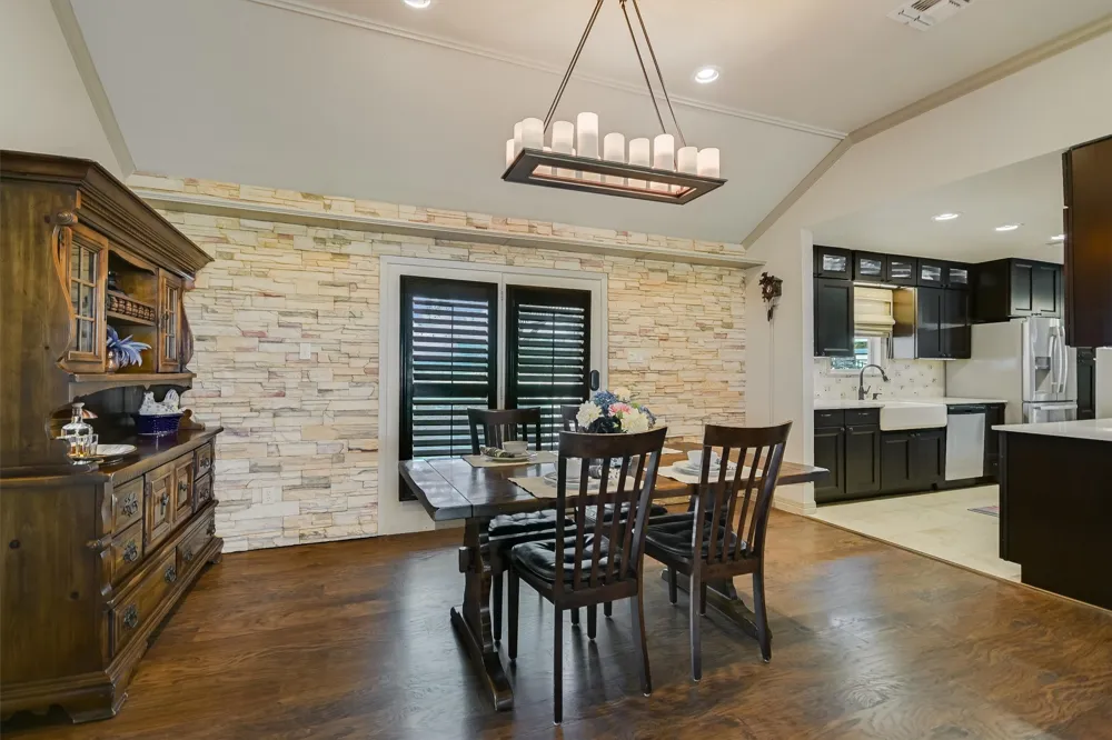 1700 Plum Lane Brenham, TX 77833