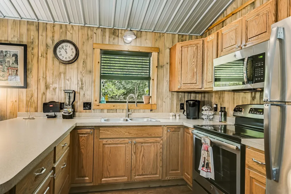1700 Plum Lane Brenham, TX 77833
