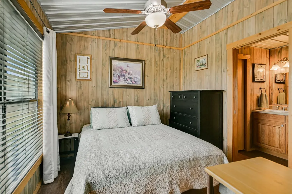1700 Plum Lane Brenham, TX 77833