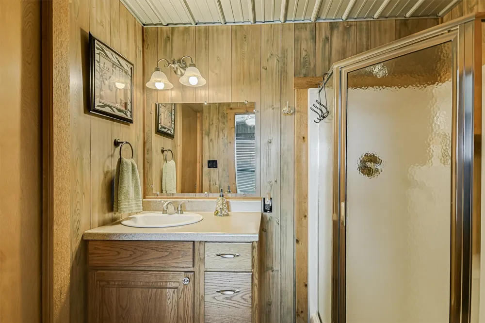 1700 Plum Lane Brenham, TX 77833