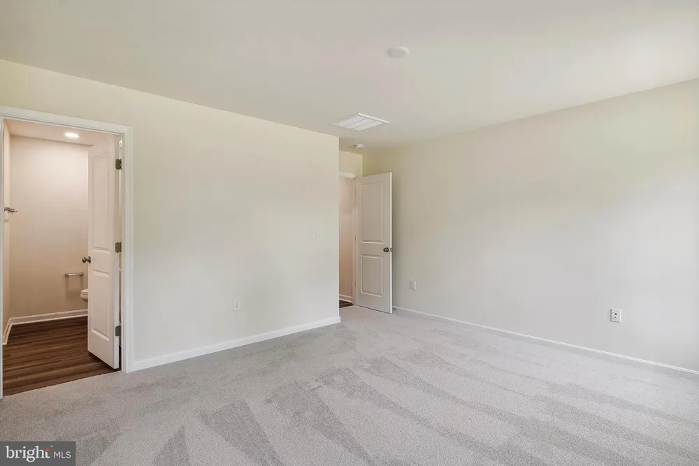 3809 CHESTNUT GROVE ROAD Keedysville, MD 21756