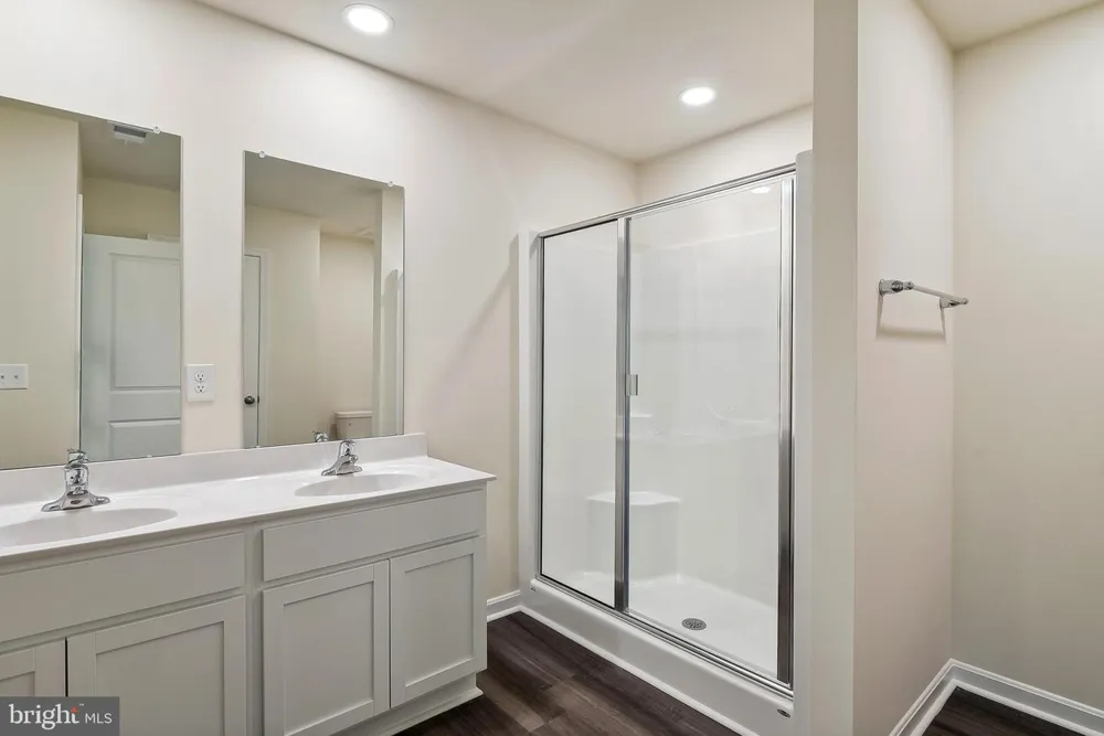3809 CHESTNUT GROVE ROAD Keedysville, MD 21756