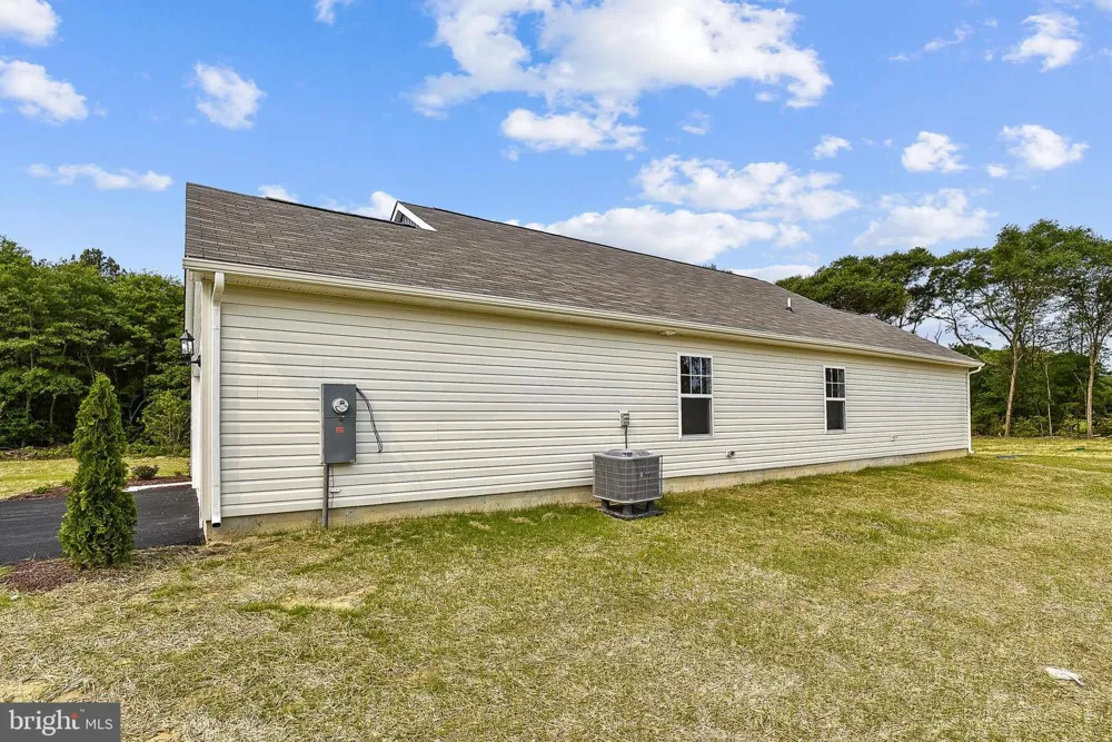 3809 CHESTNUT GROVE ROAD Keedysville, MD 21756