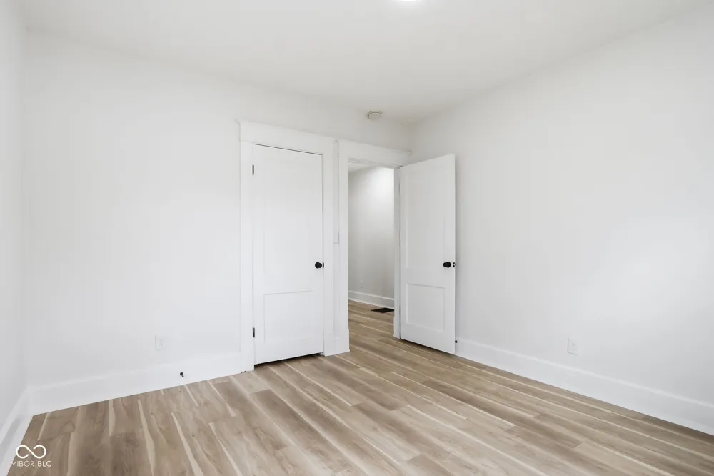 3825 Carrollton Avenue Indianapolis, IN 46205