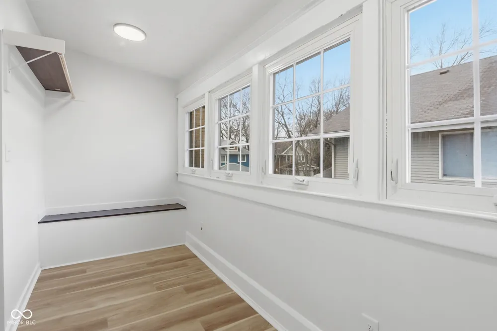 3825 Carrollton Avenue Indianapolis, IN 46205