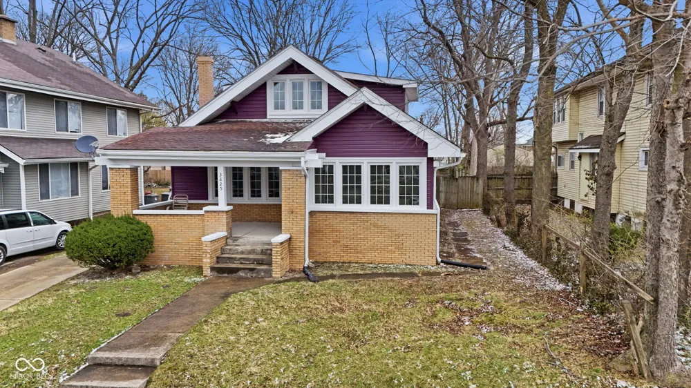 3825 Carrollton Avenue Indianapolis, IN 46205