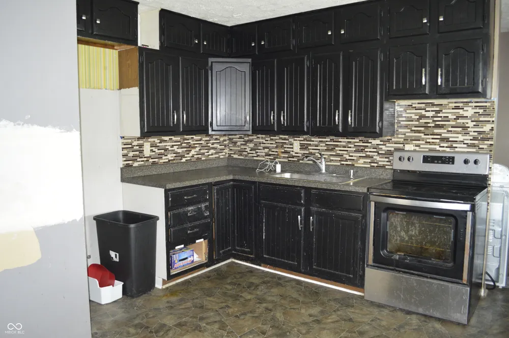 31 Fairlane Drive Mooresville, IN 46158