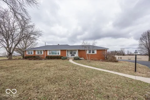 7838 W US Highway 52