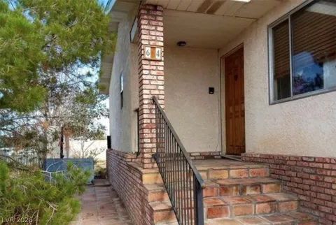 664 Sky Road