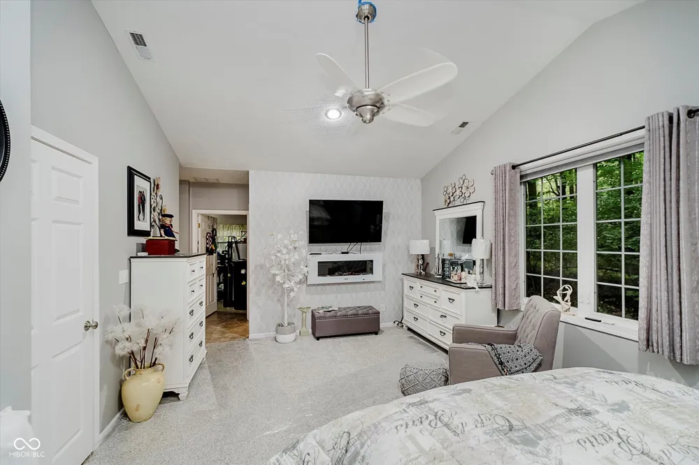 9135 E 256th Street Arcadia, IN 46030