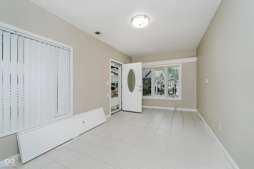 9135 E 256th Street Arcadia, IN 46030