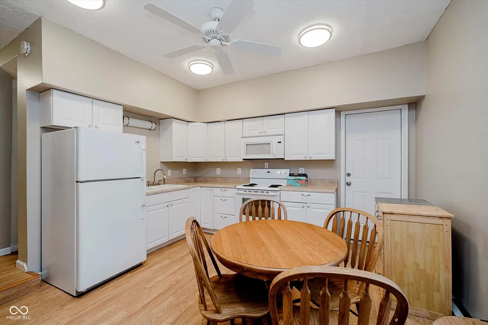 9135 E 256th Street Arcadia, IN 46030