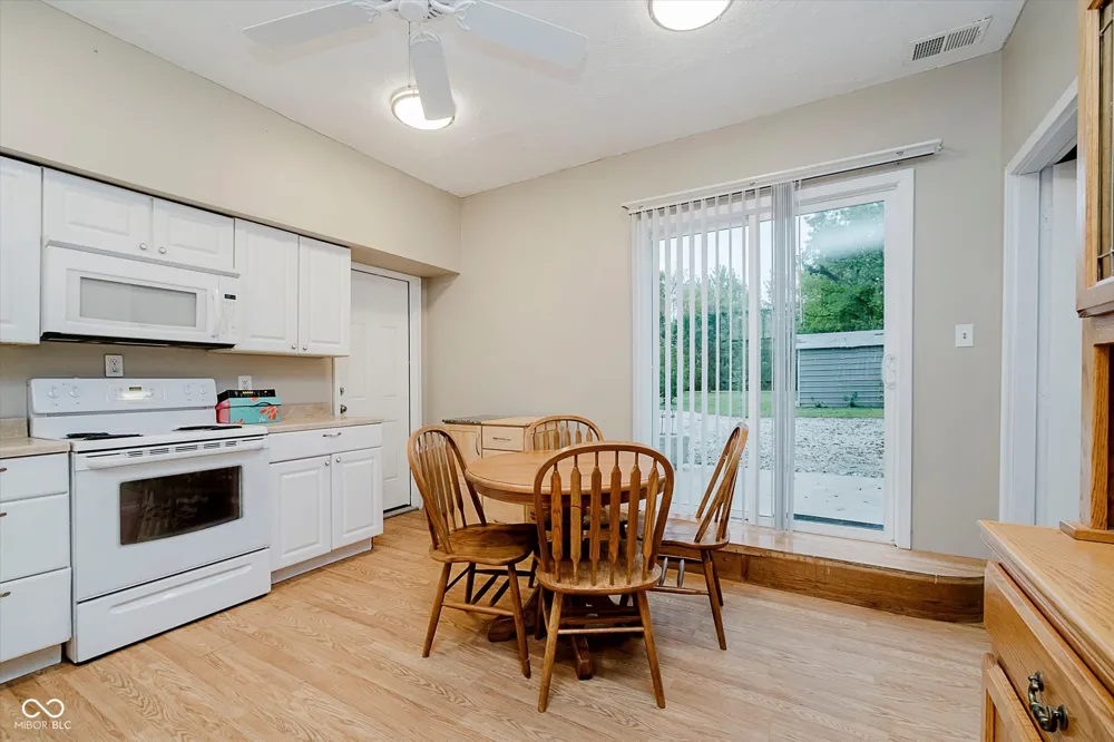 9135 E 256th Street Arcadia, IN 46030