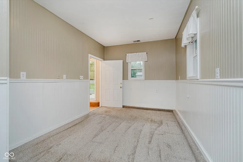 9135 E 256th Street Arcadia, IN 46030