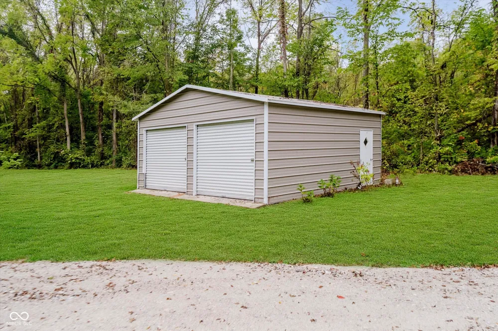 9135 E 256th Street Arcadia, IN 46030